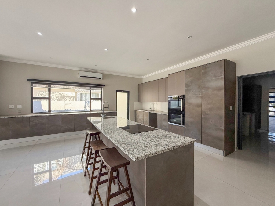 4 Bedroom Property for Sale in The Islands Estates North West